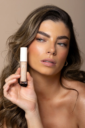 Vani-T Instant Blur HD Concealer.