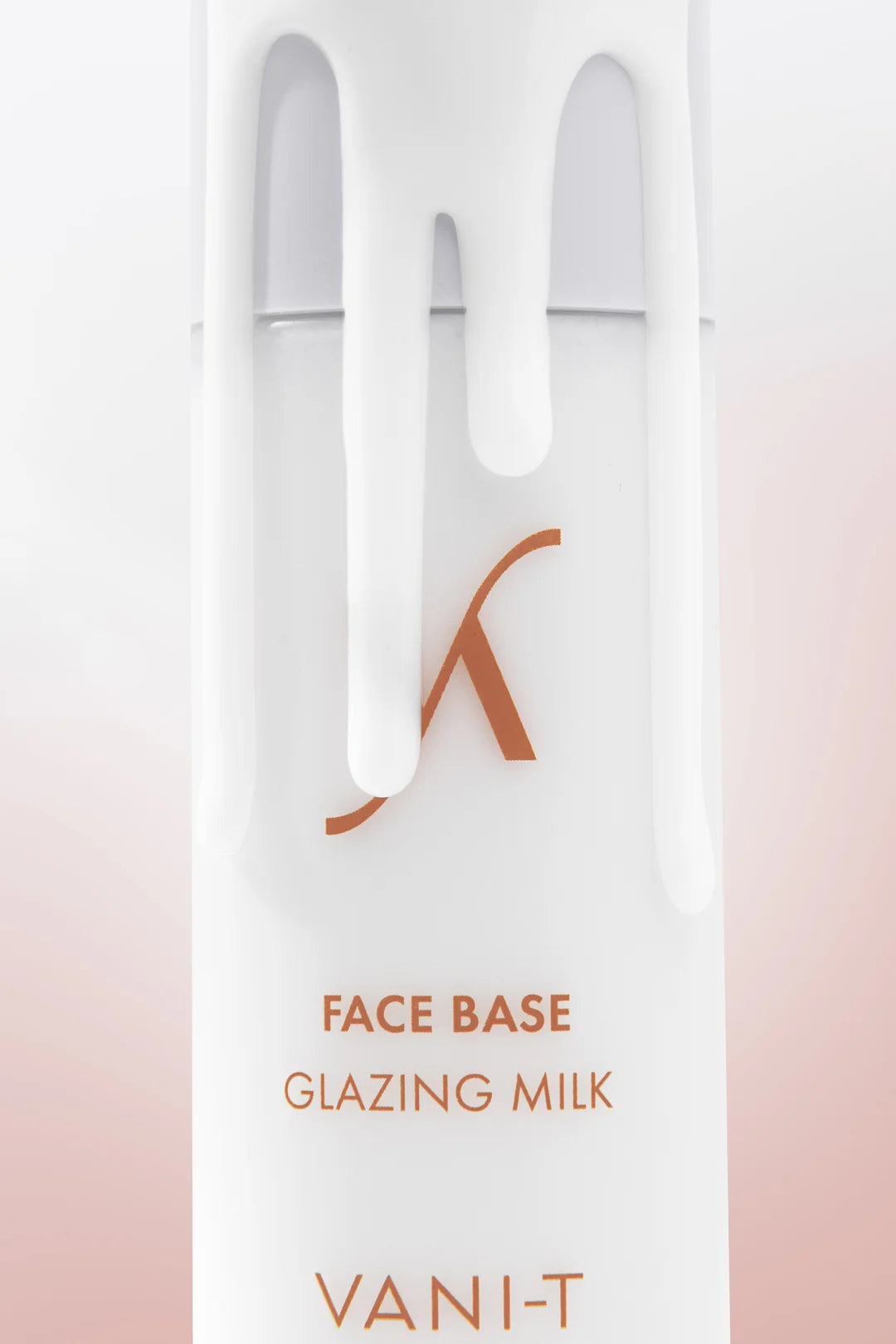 Vani-t Face Base er lúxus 4-í-1 serum