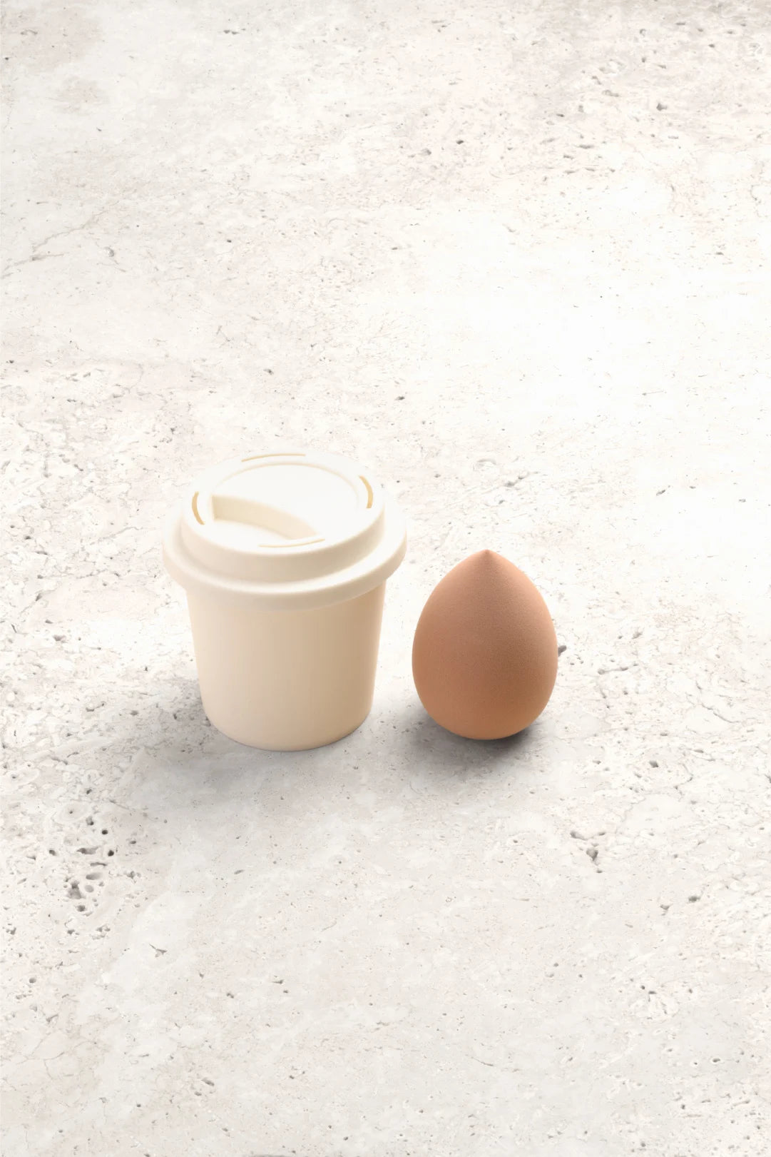 Vani-T Beauty Sponge - Makeup Applicator with cup